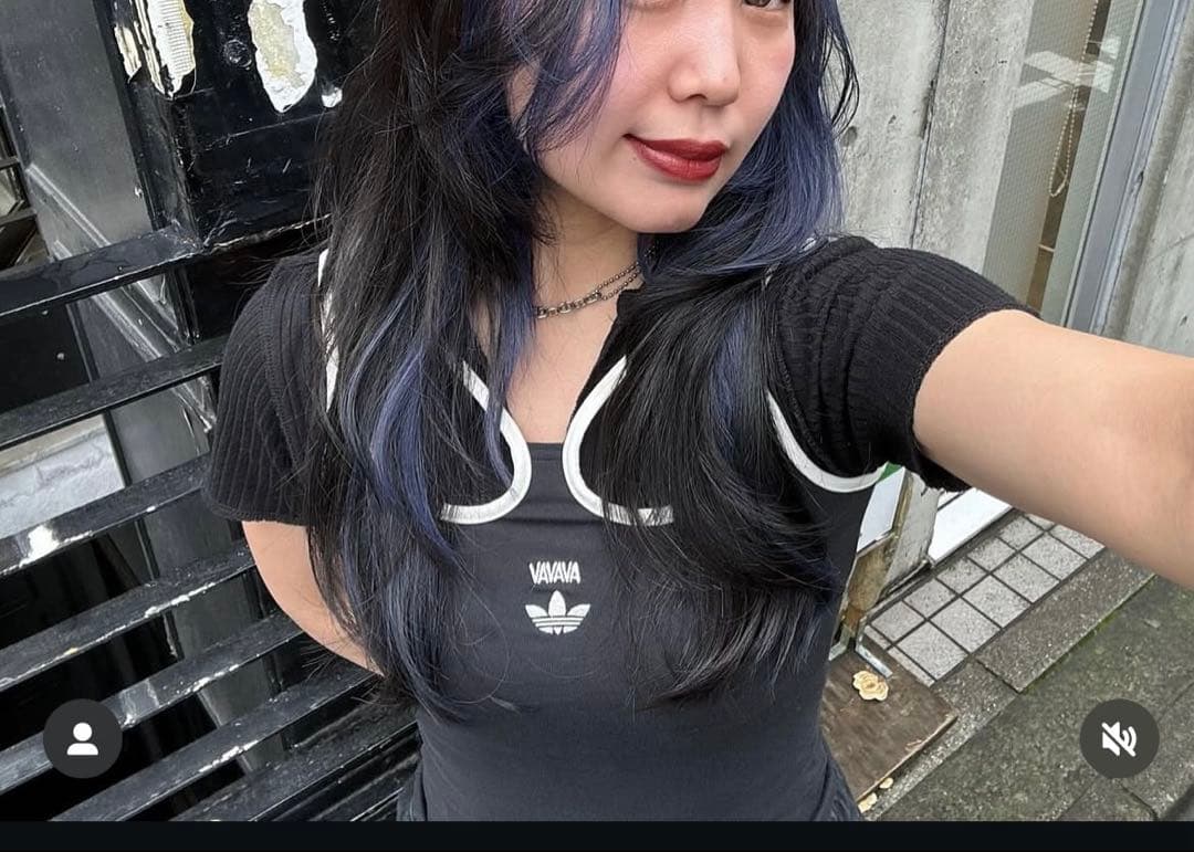 avavav adidas コラボ　クロストップ　黒　キャミソール　タンクトップ