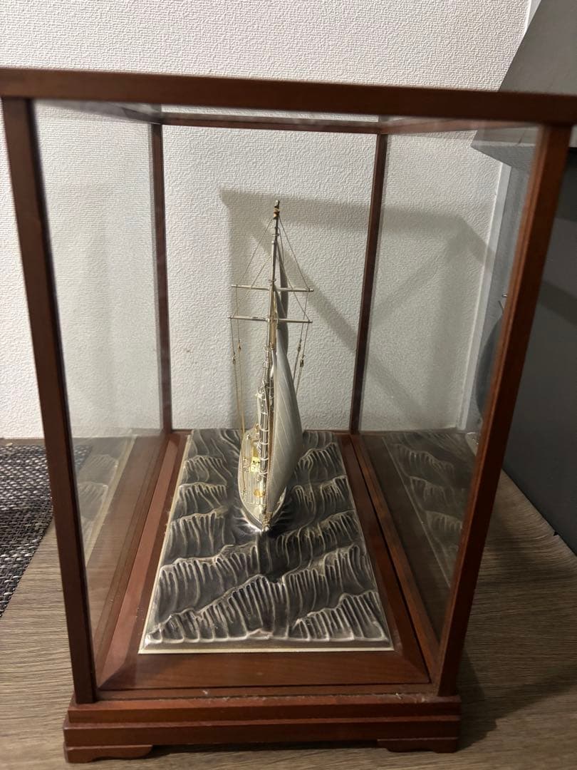 純銀刻印　帆船置物　船長さ21cm 大きめ　ガラスケース付き　レトロ