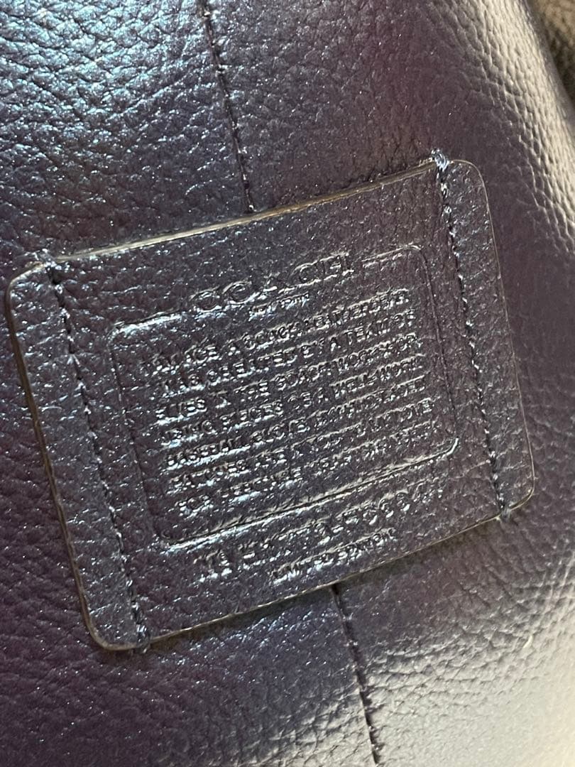 【美品】COACHコーチメタリックレザー ベアー ドール　❤︎