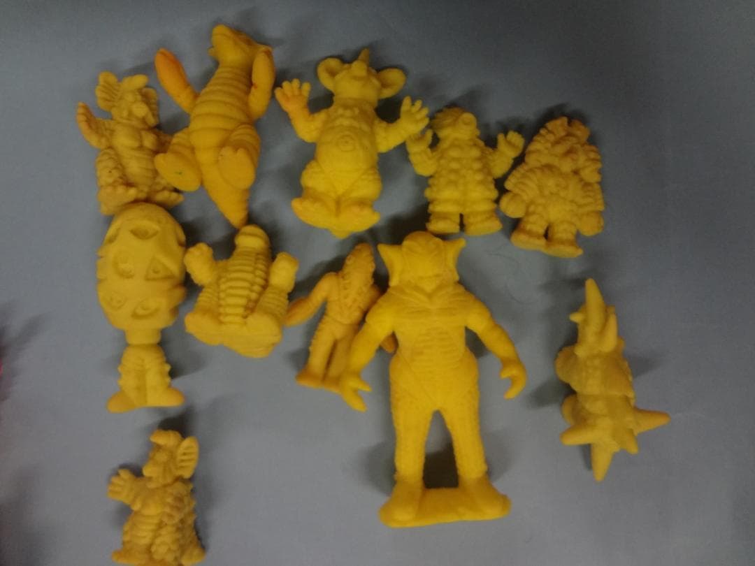 ウルトラマンシリーズ怪獣消しゴム 1980年代もの 　　８０体大量セット