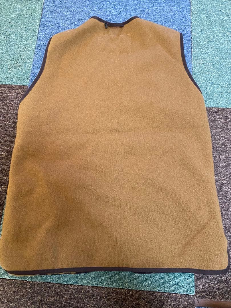 Barbour フロントジップ ファー ライナー ベスト 42