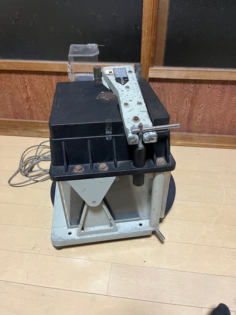 愛工　プロオカカ　電動鰹節削り機　かつお節削り　100v 業務用厨房機器店舗