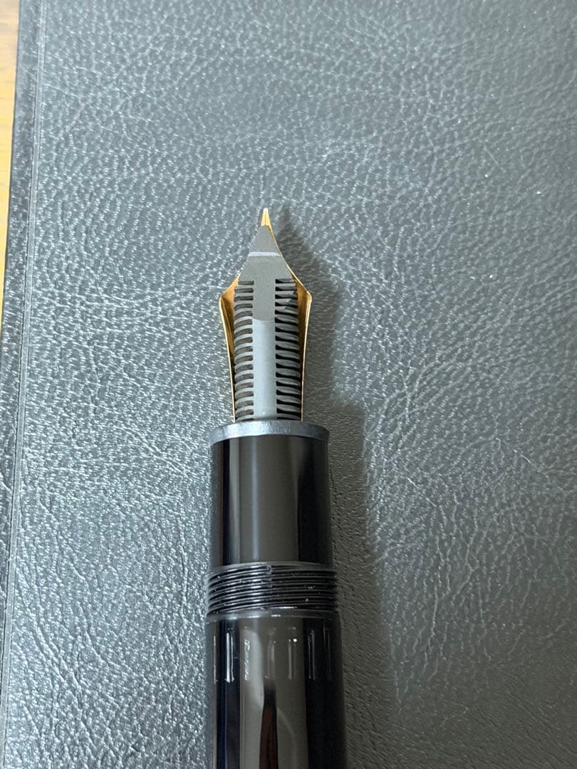 試筆のみ 149 西ドイツ製　18K バイカラー　2段エボナイト芯　F 万年筆