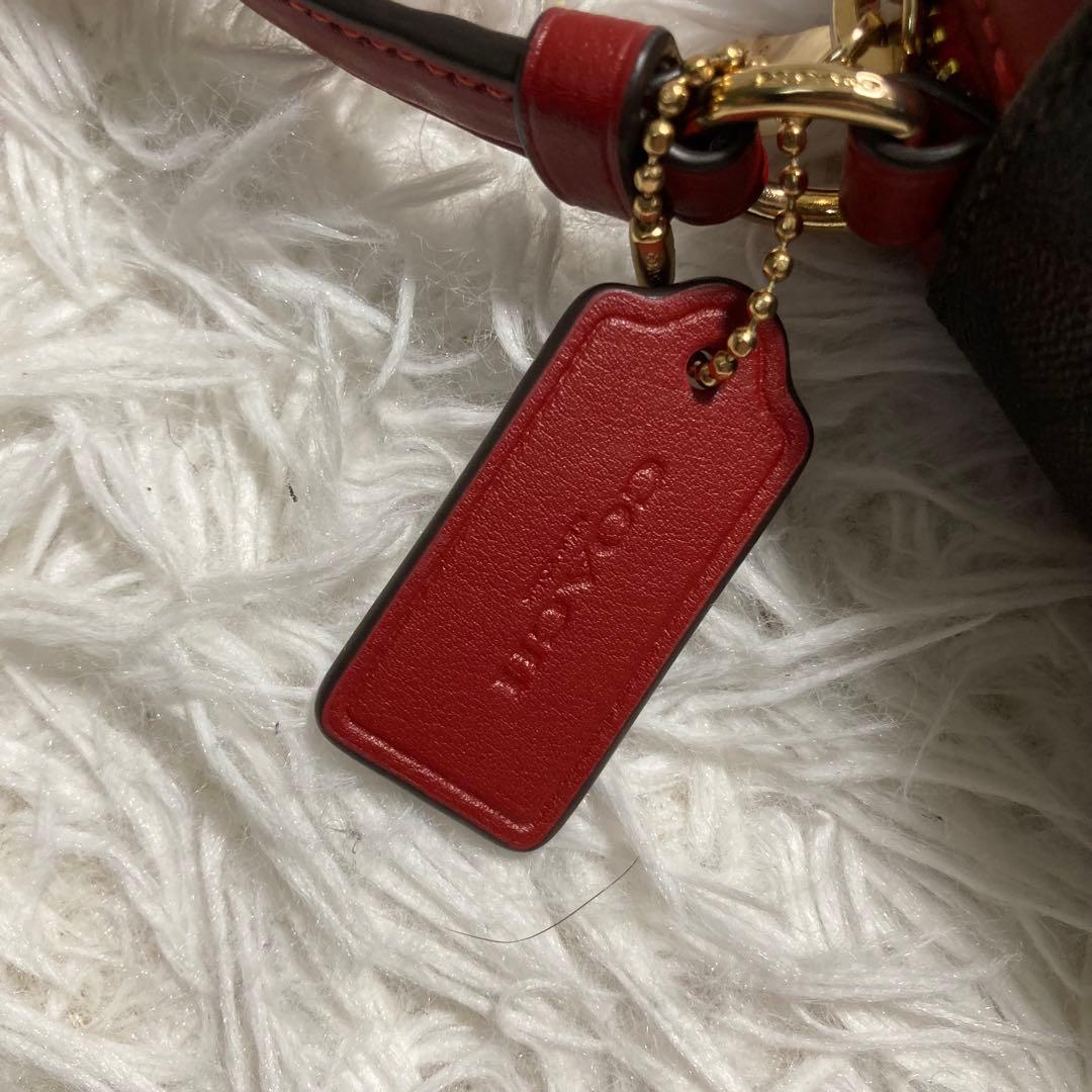 未使用級　現行　コーチ　ショルダーバッグ　ジェイミー カメラバッグ シグネチャー