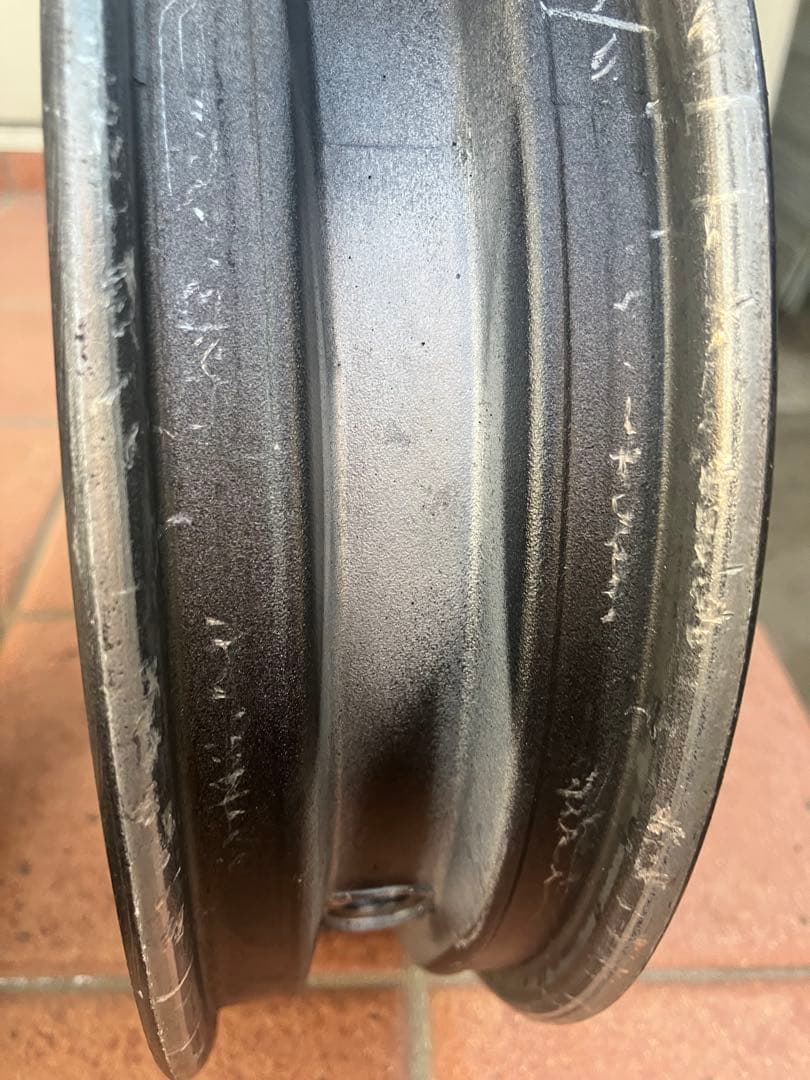 ライブディオZX 純正ガンメタホイール前後