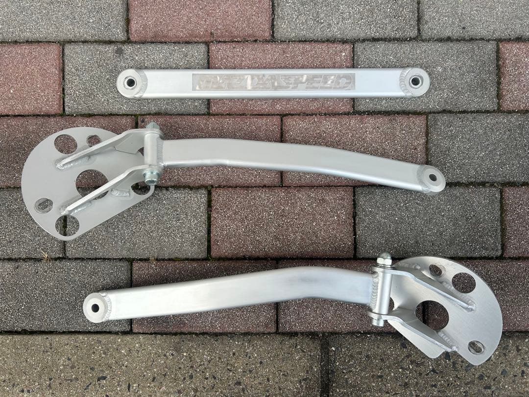 美品 NDロードスター用 マツダスピード タワーバー フロント用