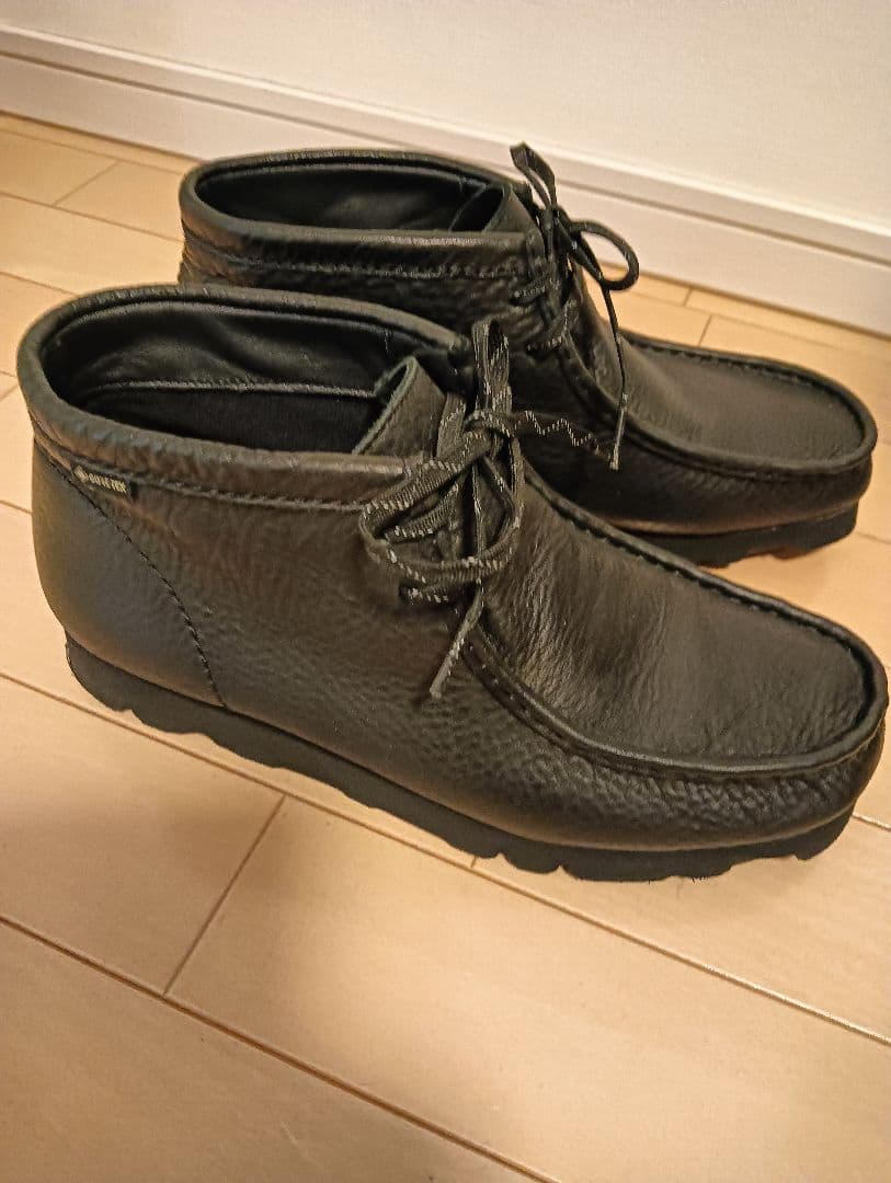 CLARKS ORIGINALS ブラックレザーブーツ