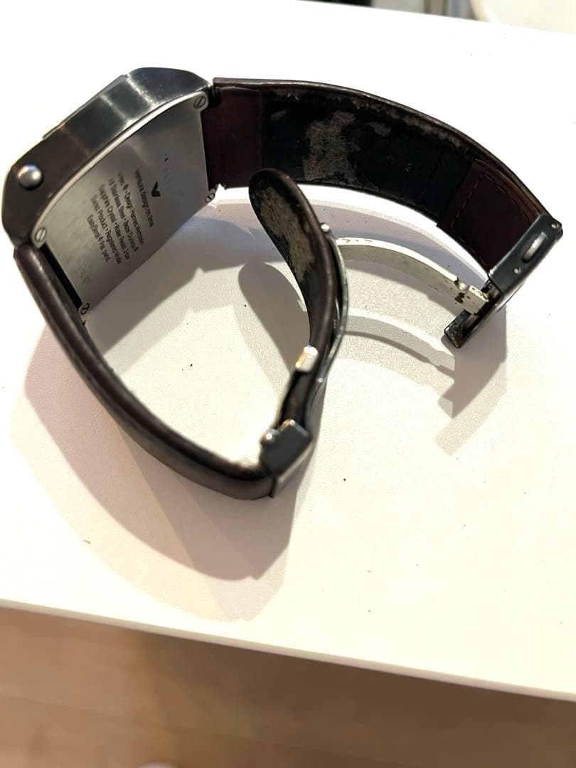 スイス製デジタル腕時計 Ventura V-Tec Delta