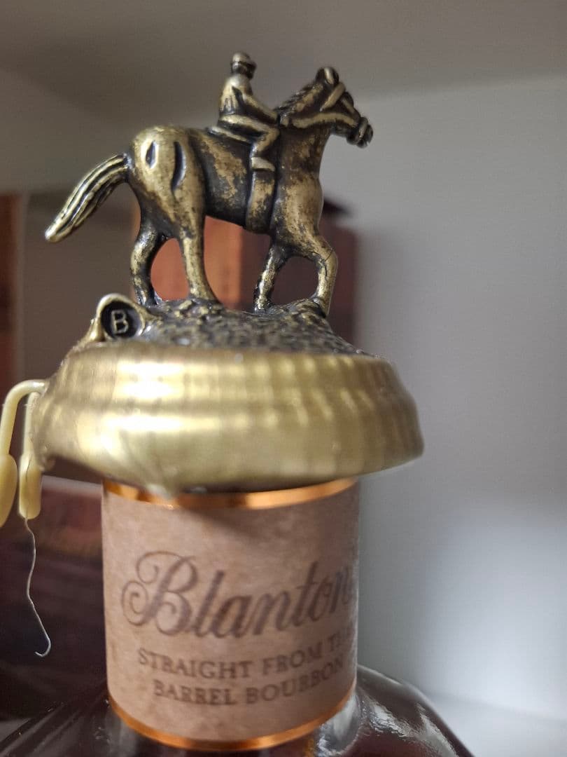 ブラントン ストレートフロムザバレル　ウイスキー