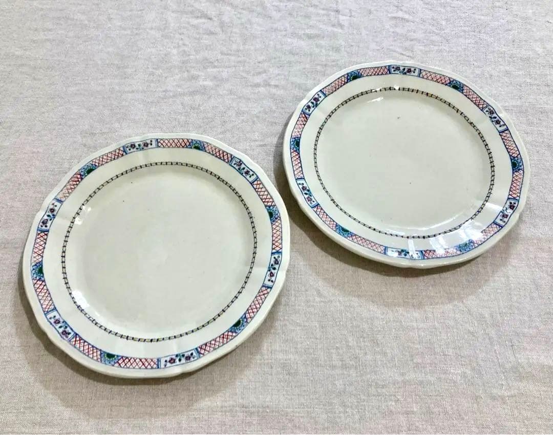 GIENジアン　花柄装飾の陶磁器皿 2枚セット　フランスアンティーク