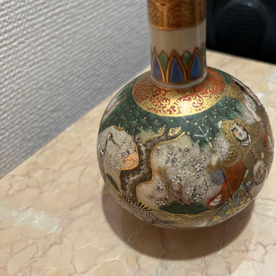 あ*き様 古物薩摩焼金彩装飾の日本陶器花瓶