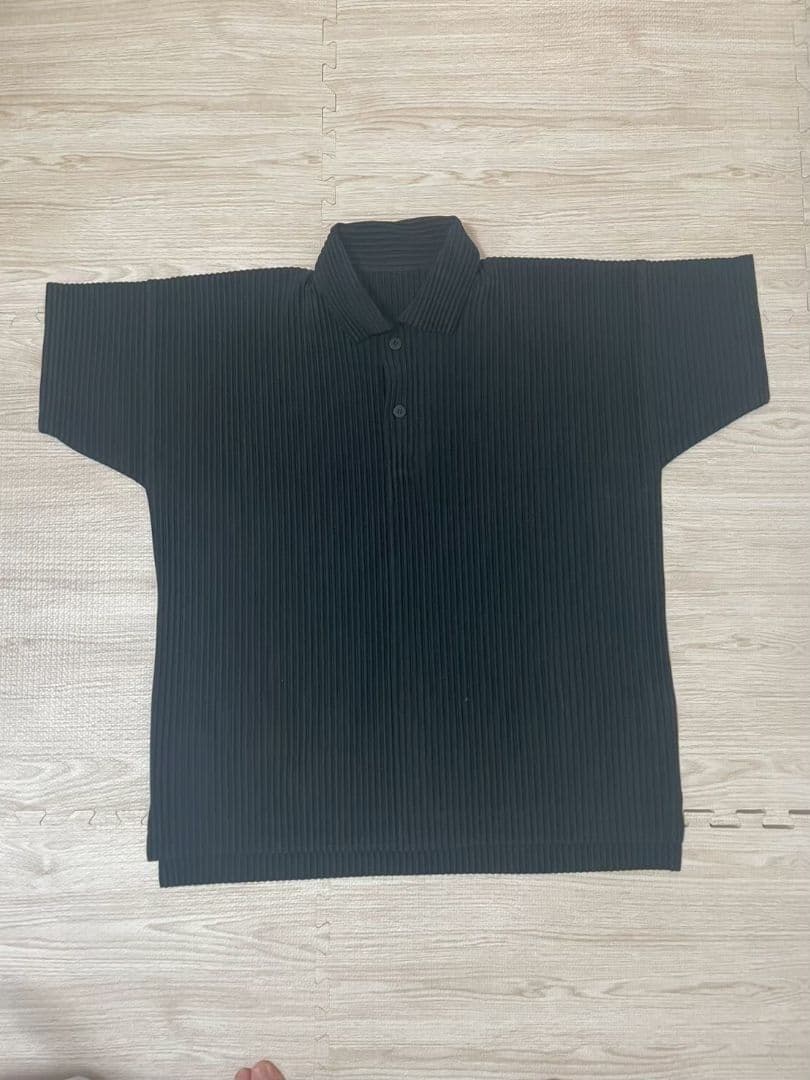 ISSEY MIYAKE　黒ポロシャツ