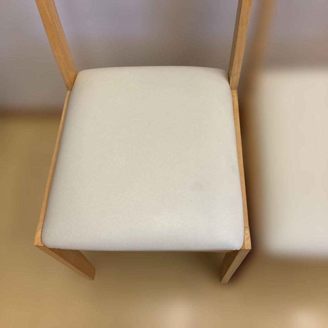 木製ダイニングテーブルと椅子セット