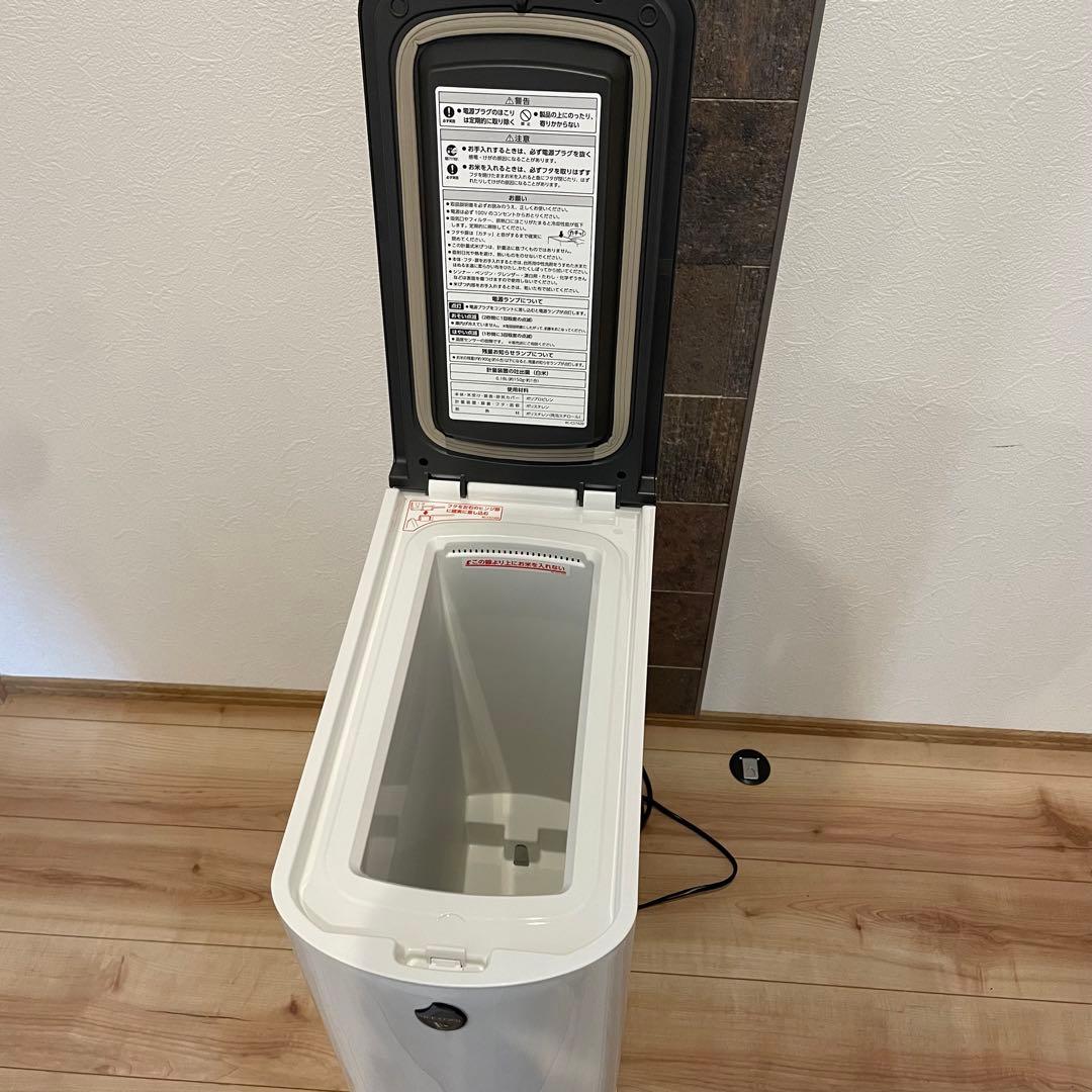 【美品】保冷米びつ　HRC-10SW エムケー精工　ライスクール