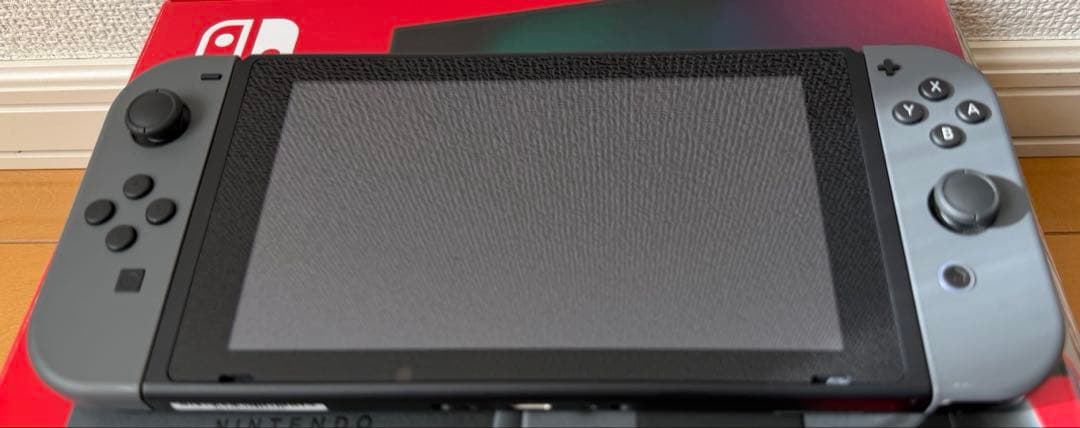 Nintendo Switch本体(付属品は未使用)