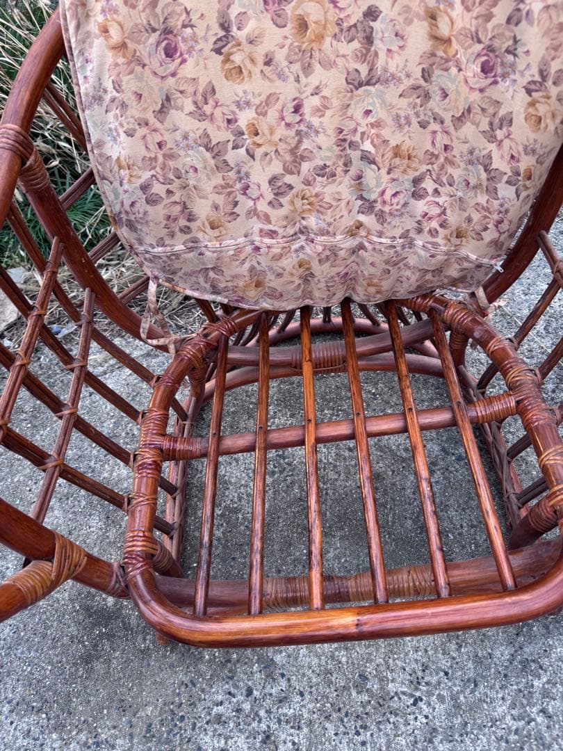 ヴィンテージ　ラタン製カジュアルチェア2脚セット