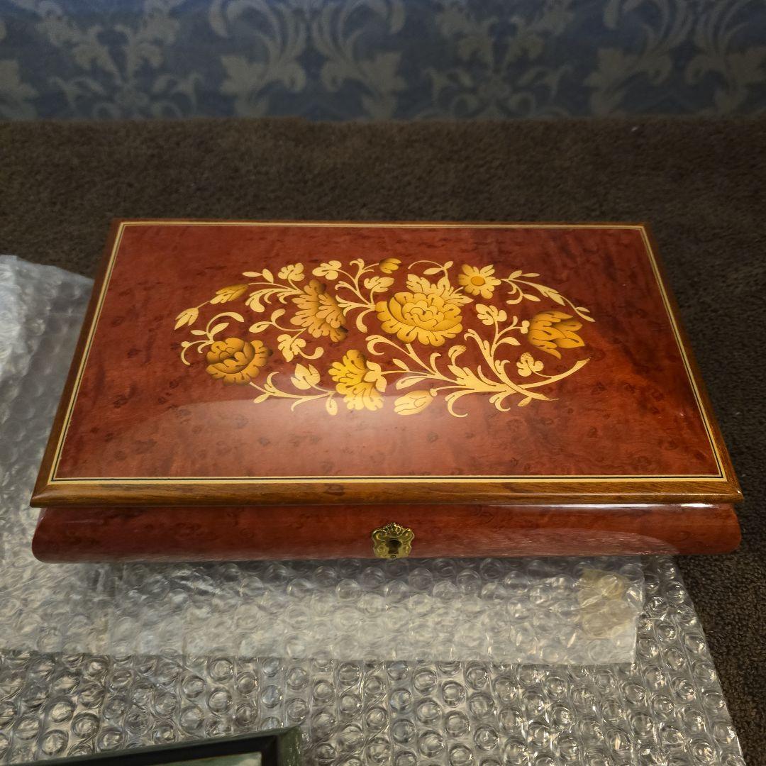 REUGE 花柄彫刻 木製アクセサリーケースセット