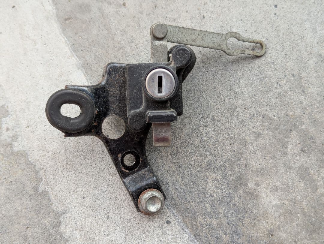 MC11 NS250R キーシリンダセット