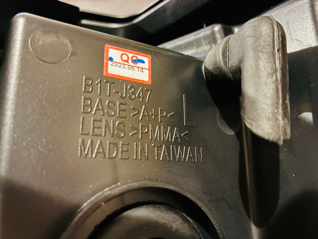 50系RAV4 ファイバーLEDテール シーケンシャルウインカー クリアータイプ