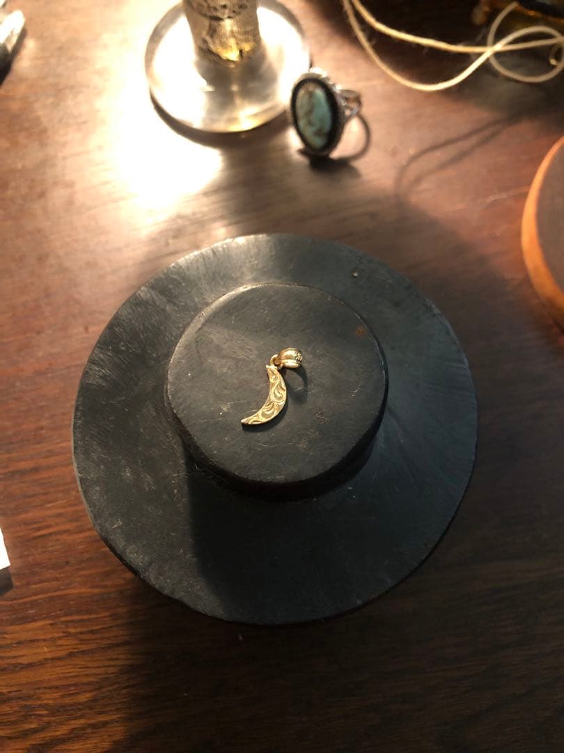 ハワイアンジュエリー　三日月