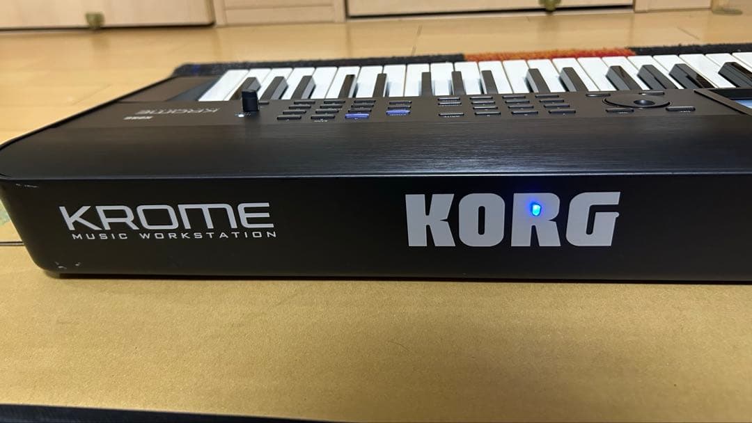 KORG KROME 61鍵 シンセサイザー ミュージックワークステーション