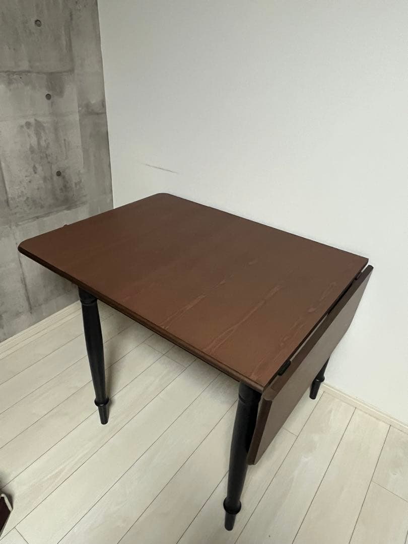 ブラウン木製折りたたみダイニングテーブル　　手渡し大幅値下げ