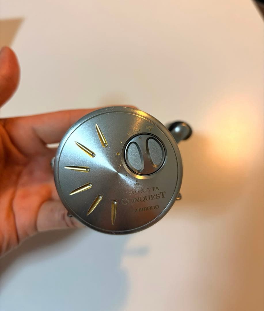【極美品】SHIMANO CALCUTTA CONQUEST201DC