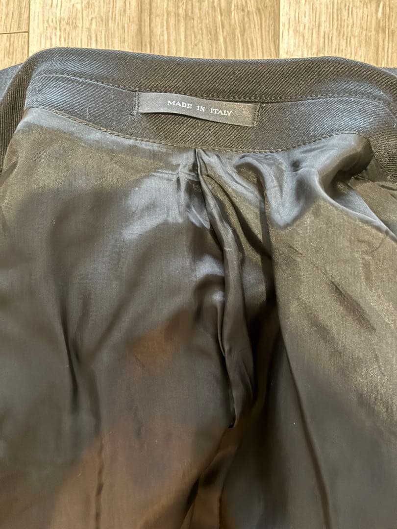 エンポリオ　アルマーニ　ブラック スーツ　ほぼ未使用