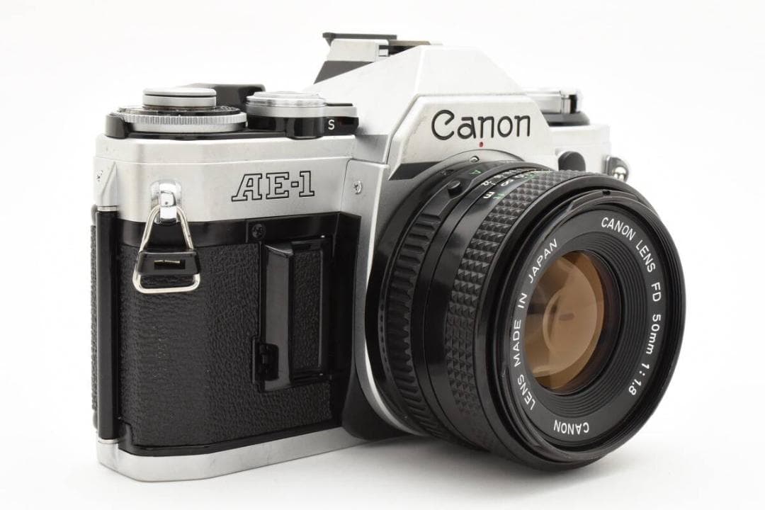 ■ 美品 ■ キャノン　Canon AE-1 + NEW FD 50mm 1.8