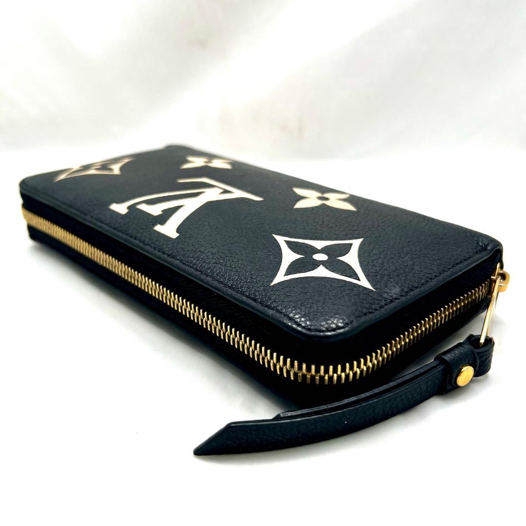 aya-s アンプラント バイカラー モノグラム ジッピーウォレット