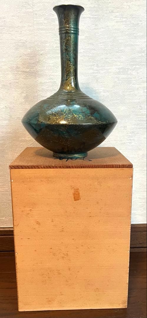 花瓶 エメラルドグリーン 金筋 高貴な印象 高級花器 華道 表千家 床間 骨董