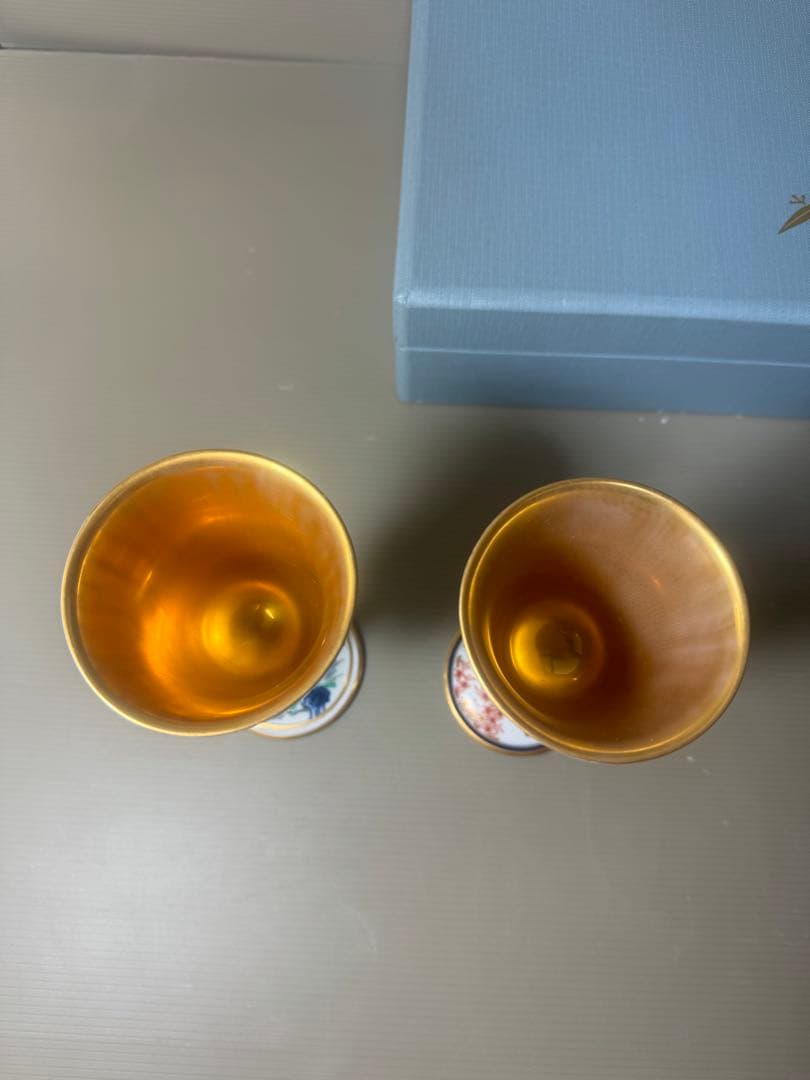 2543 有田焼　其泉作　岩花鳥文　牡丹文　ワインカップ　2客　未使用