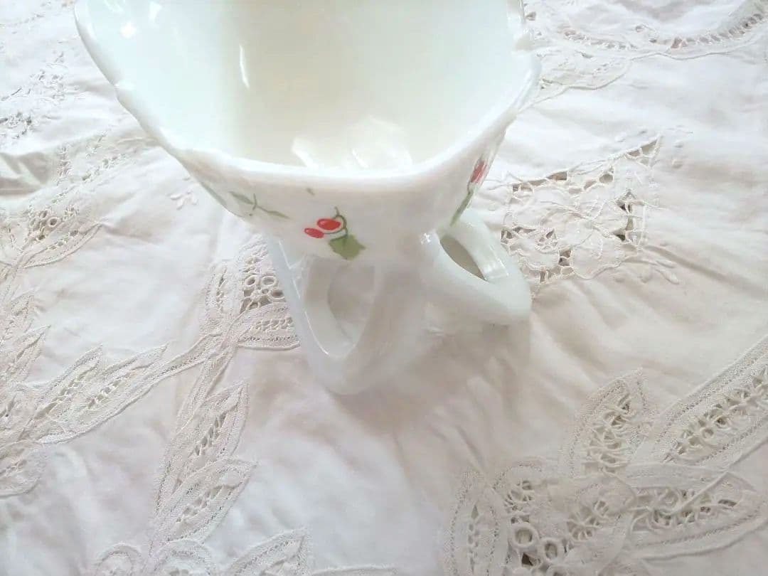 クリスマス ミルクガラス ソリ型 花器 ヒイラギ柄 フラワーベース