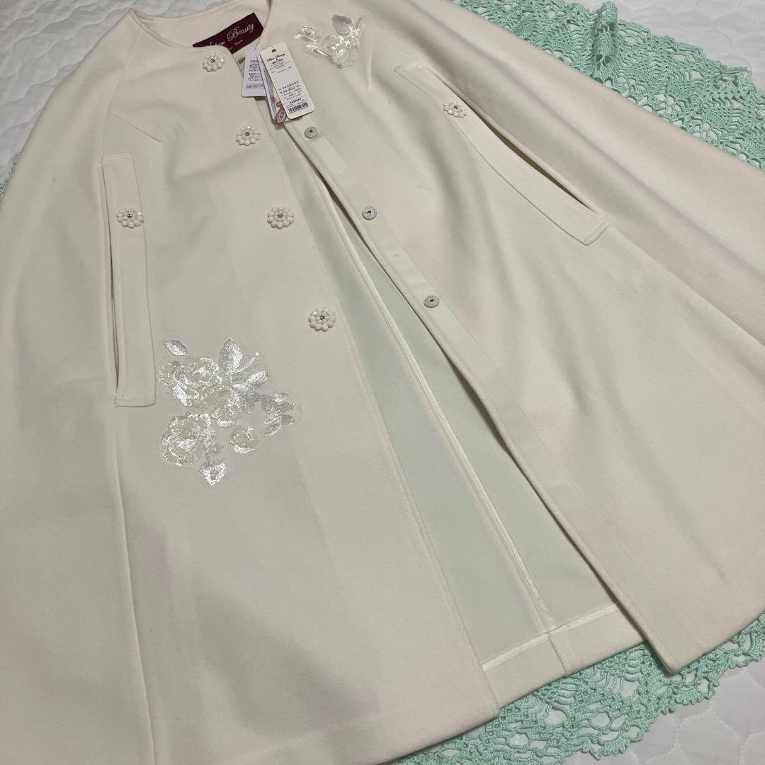 スーパービューティー☆44☆新品タグ付き　スパンコール刺繍のポンチョコート