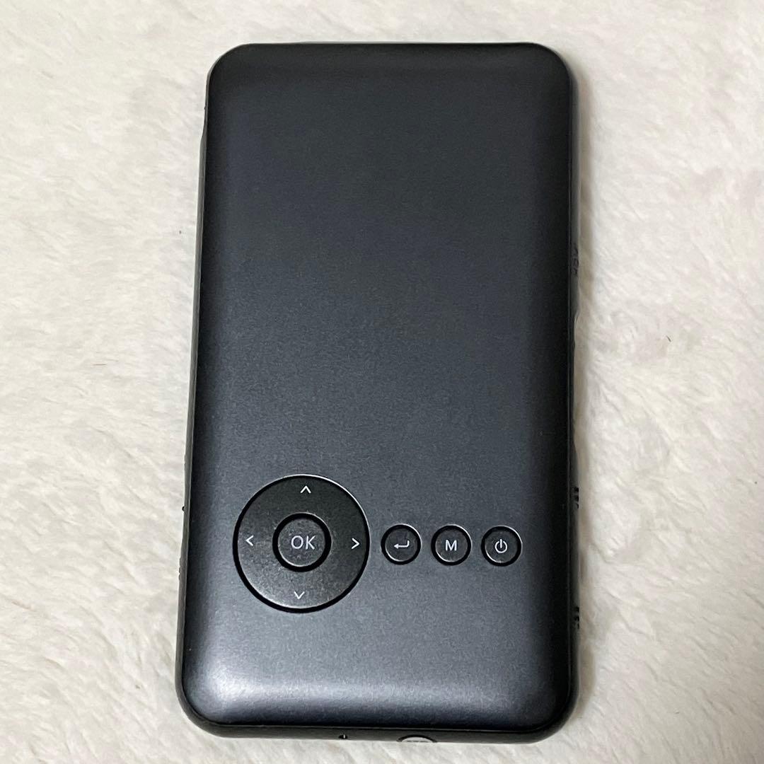 未使用級 KABNI UENO-mono モバイル プロジェクター T89A 黒