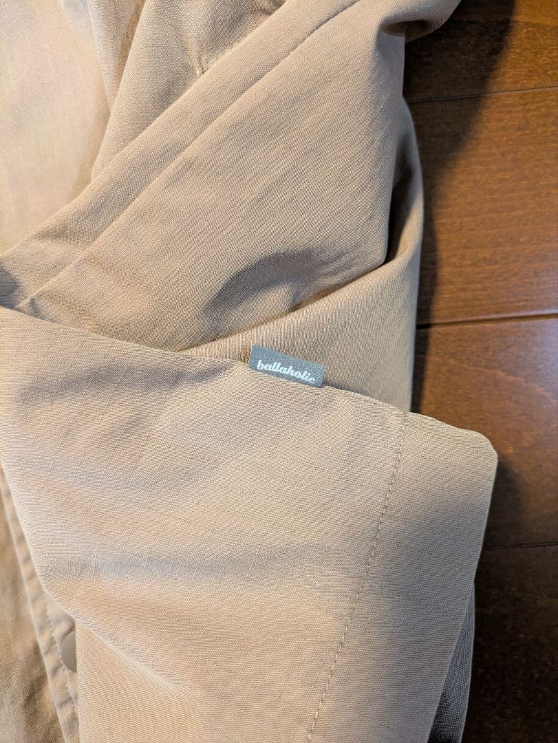 ballaholic ベージュ フード付きジャケット