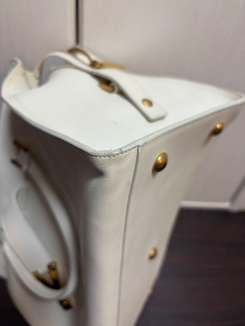 【YVES SAINT LAURENT】 クラシック Yライン カバス