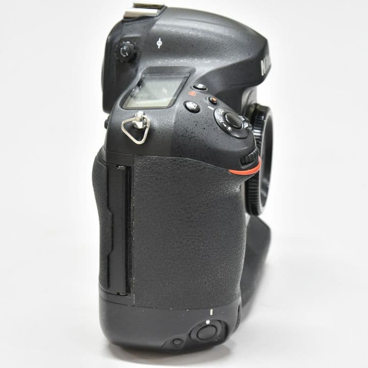 U★Nikon D4s デジタル一眼レフカメラ　ショット数10万回未満