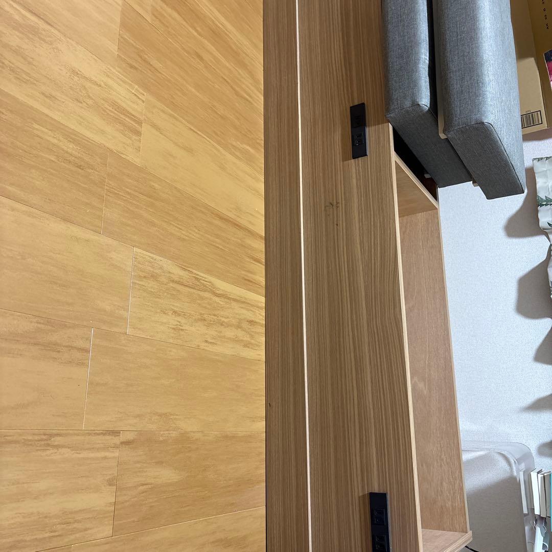 収納スペース&コンセントポート付きグレーソファ