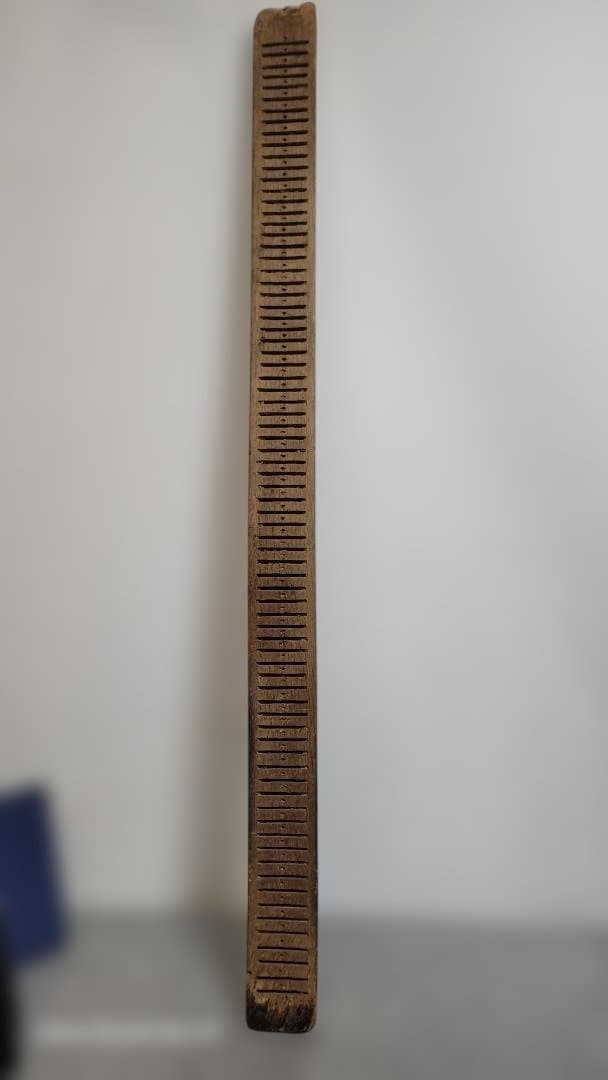 カマニトゥル★アンティーク家具★木製　骨董品