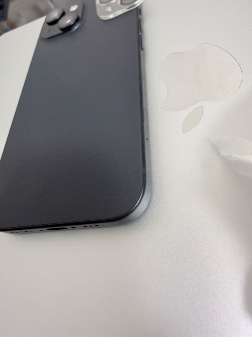 Apple iPhone 15 ブラック 128GB 本体