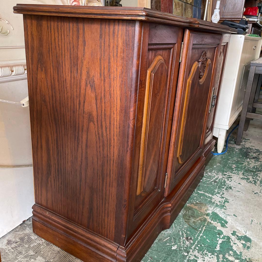 アメリカ・アンティーク素敵なキャビネット