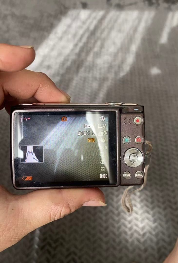 CASIO EXILIM 12.1メガピクセル コンパクトデジタルカメラ