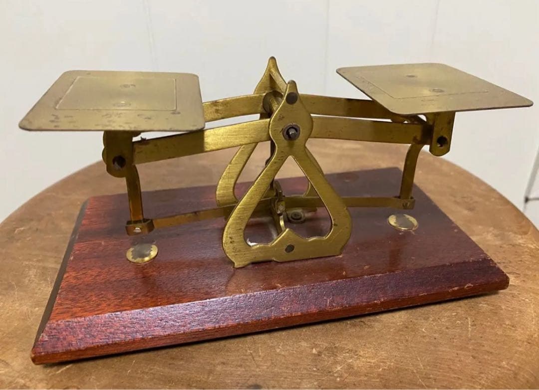 a*i様 英国製　アンティーク　天秤 真鍮 木製　骨董　オブジェ