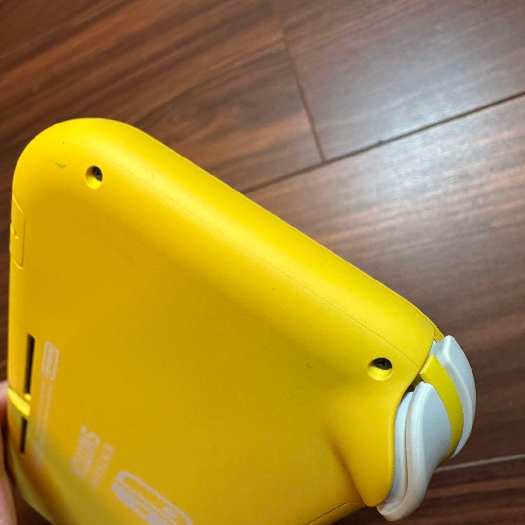 ニンテンドースイッチライト 本体 イエロー 5718