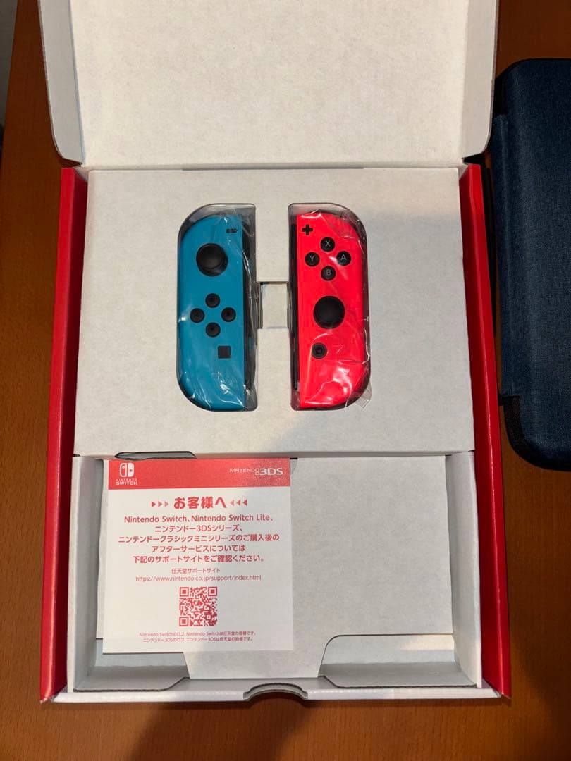 Nintendo Switch 有機ELモデル　本体 青/赤 Joy-Con