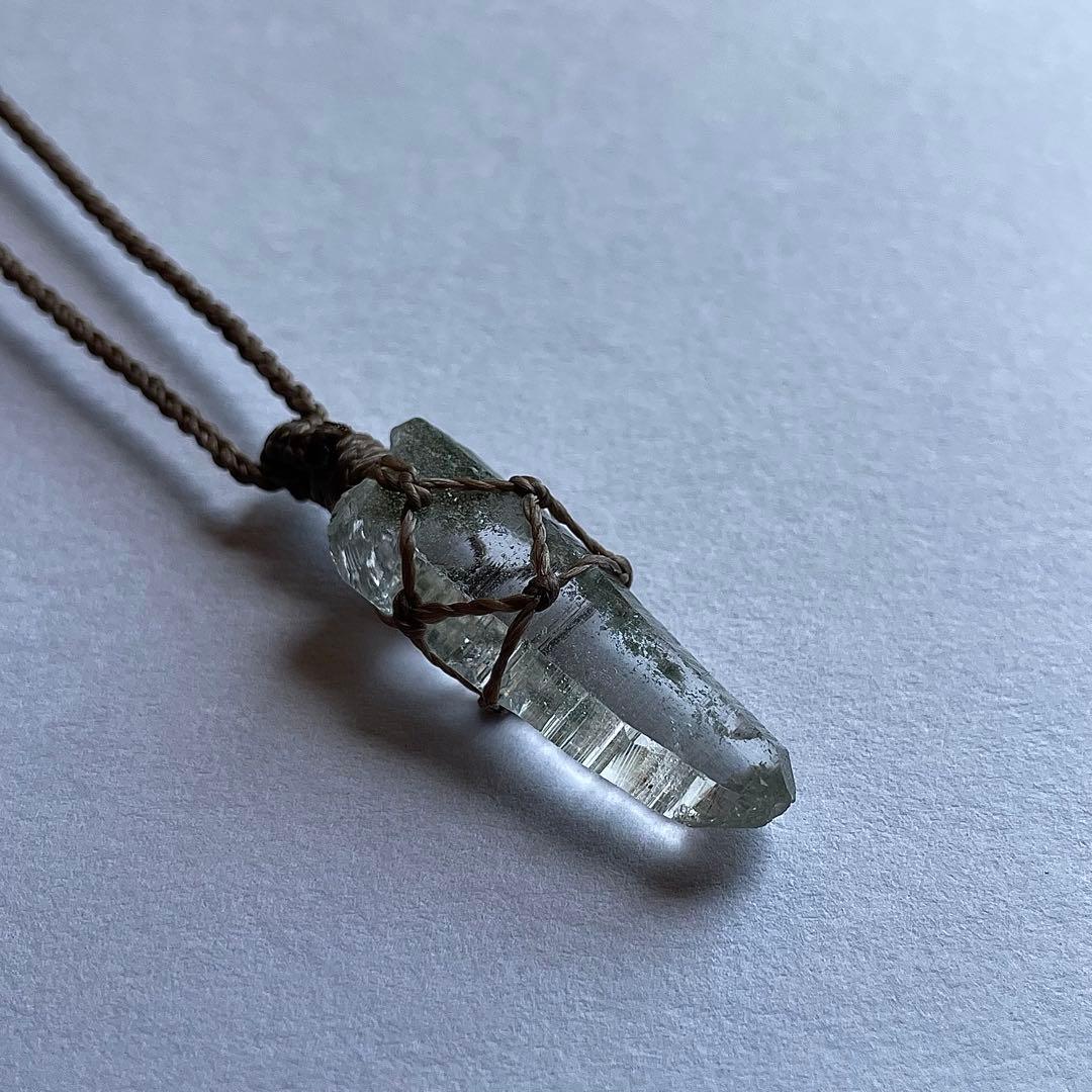 ヒマラヤ水晶 ガネッシュヒマール ＊ マクラメペンダント ネックレス 35