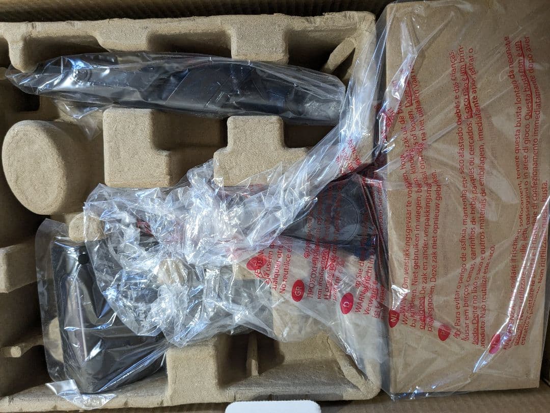 【未使用】Shark シャーク 掃除機 スティック コードレス　LC551JBK