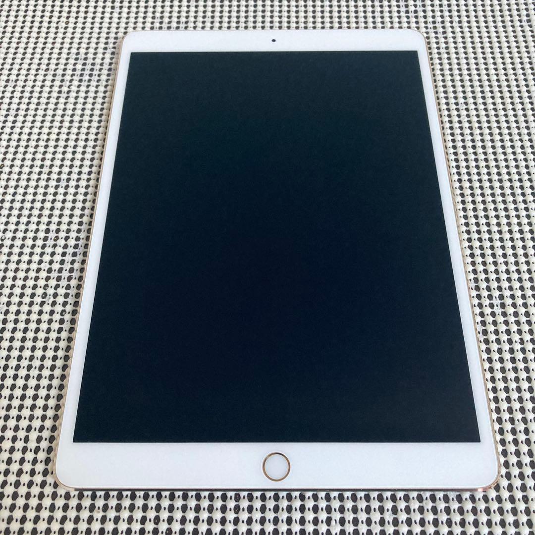 2377 iPad Pro 256GB 10.5インチ WIFIモデル☆