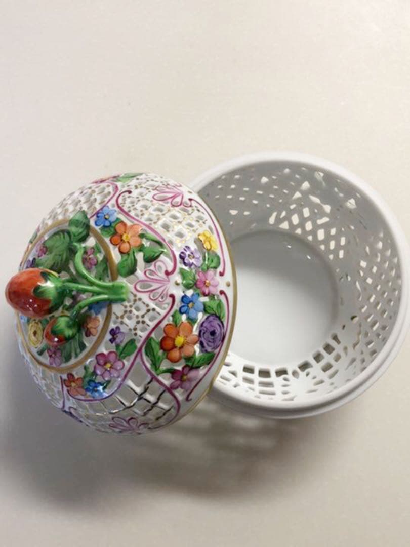 【HERND】ヘレンド　ファンタジー6210 透かしボンボニエール　ストロベリー